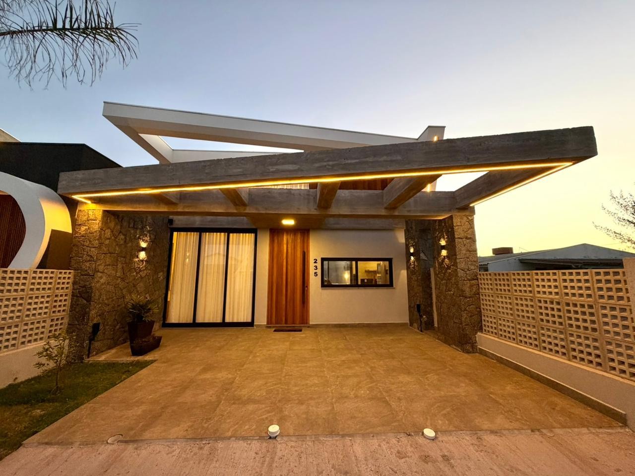 Imagem do imóvel Casa 3 dormitórios à venda, Jardim Beira Mar em Capão Da Canoa referência 35